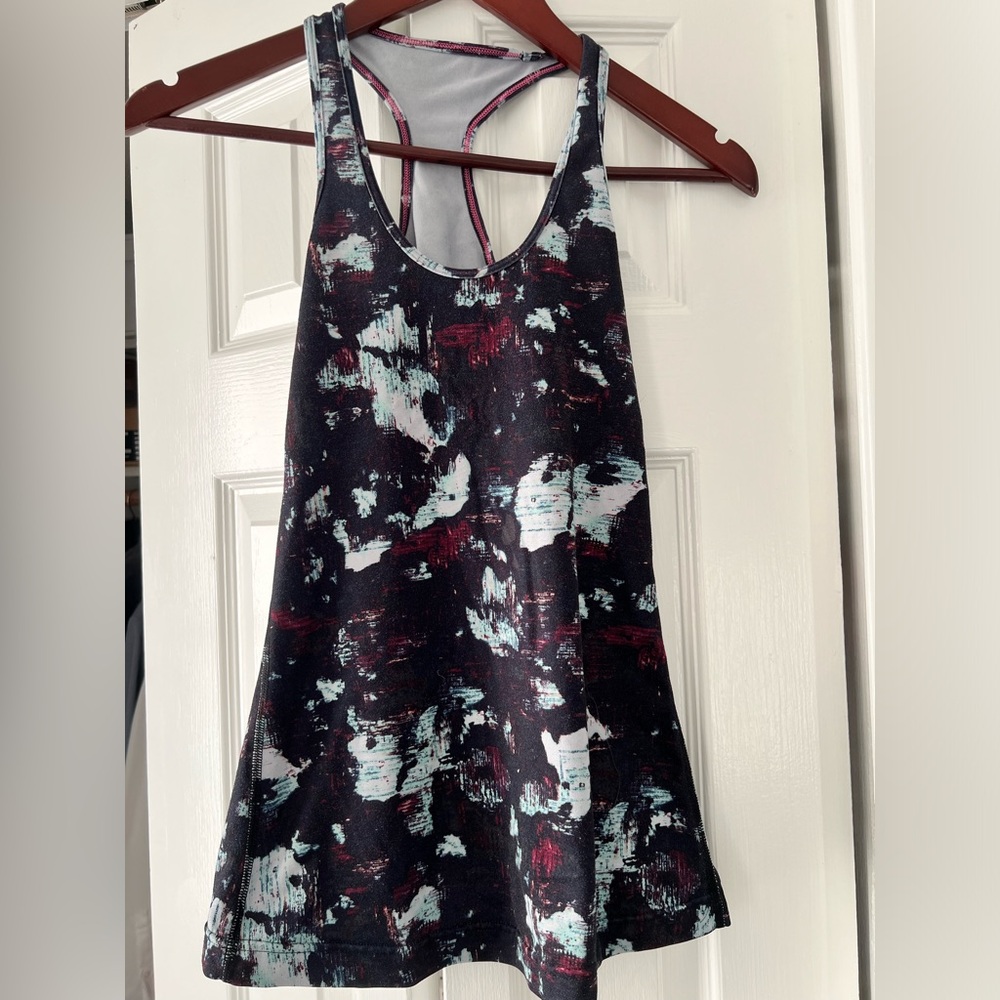 lululemon tank top